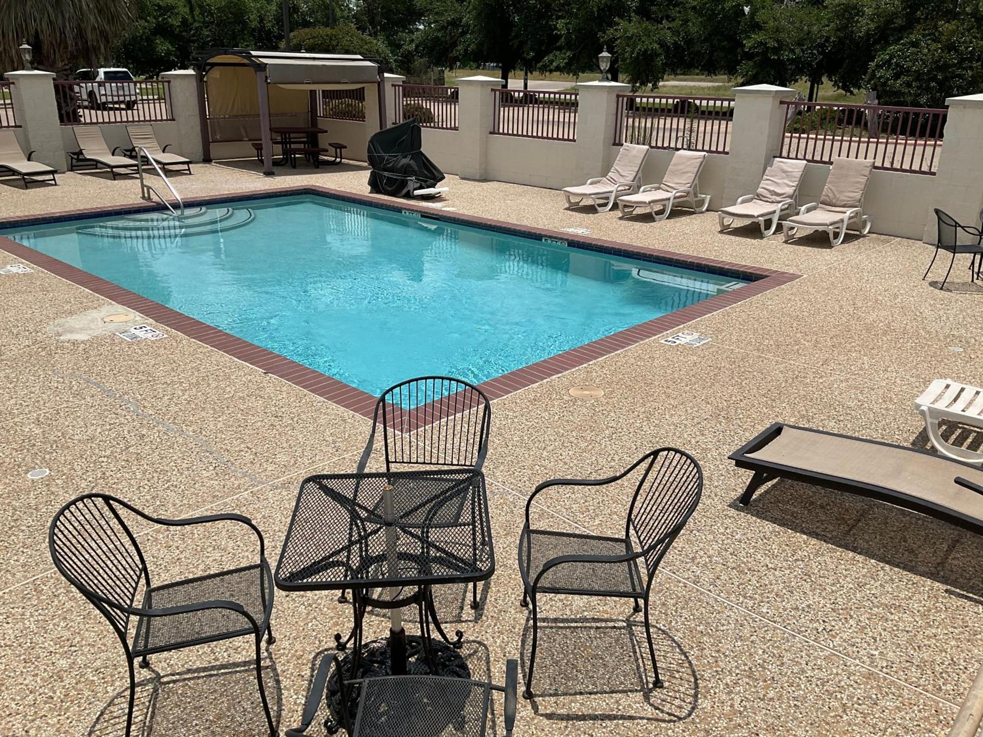 Budget Host Inn And Suites Cameron Exterior foto